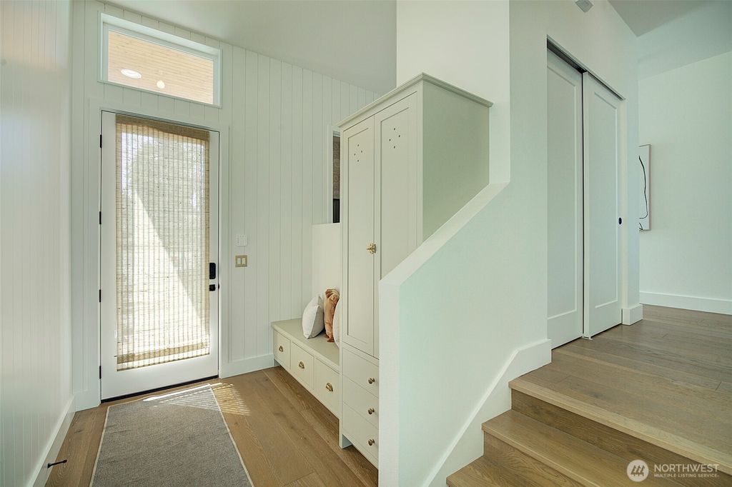 Photo of 9208 11th Avenue NW, Seattle, WA 98117 (MLS # 2391339)