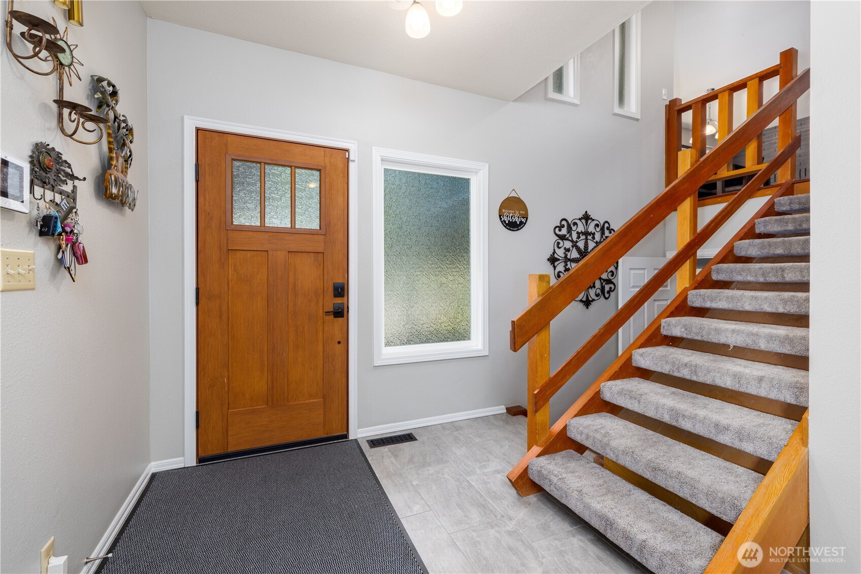 530 E Country Club Drive E