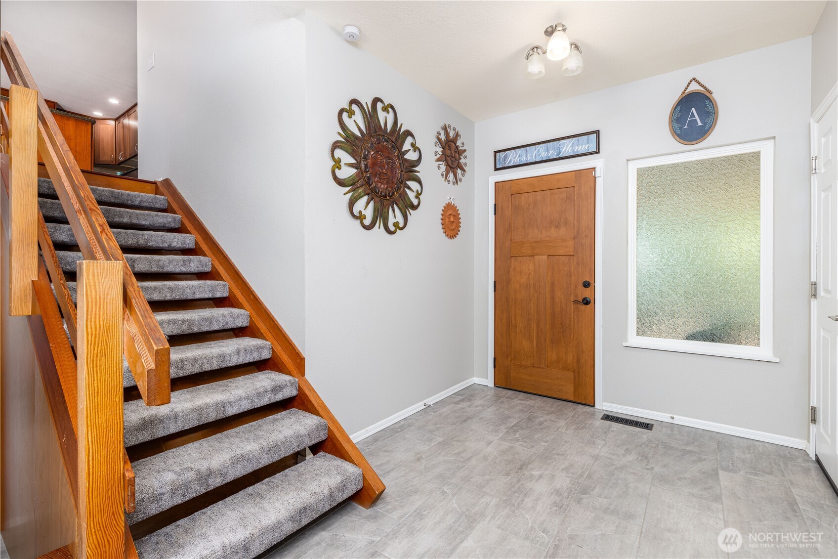 530 E Country Club Drive E