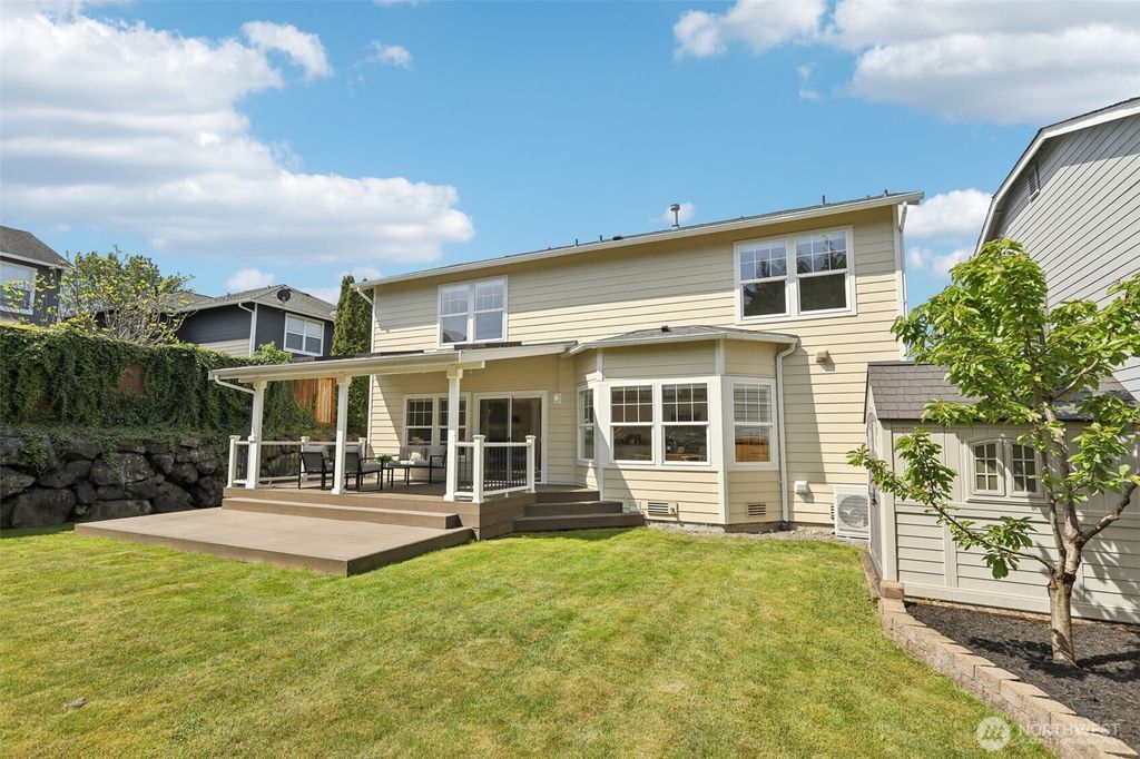 Photo of 274 Camas Avenue SE, Renton, WA 98056 (MLS # 2370760)