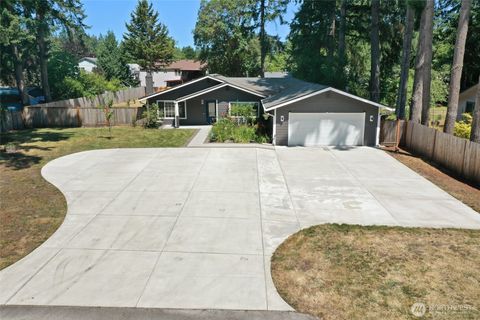 Photo of 7542 41st Avenue SE, Lacey, WA 98503 (MLS # 2553632)