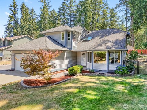 Photo of 29724 174th Avenue SE, Kent, WA 98042 (MLS # 2410173)