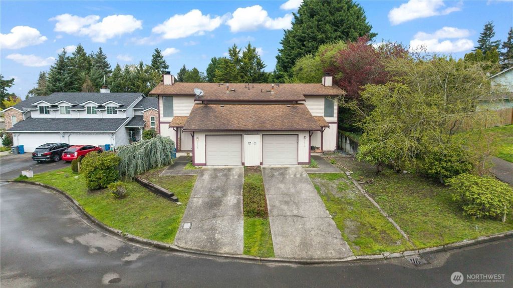 Photo of 11514 SE 256th Place, Kent, WA 98030 (MLS # 2356540)