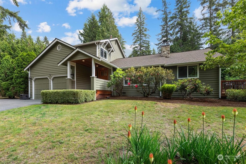 Photo of 16729 NE 138th Court, Woodinville, WA 98072 (MLS # 2074962)
