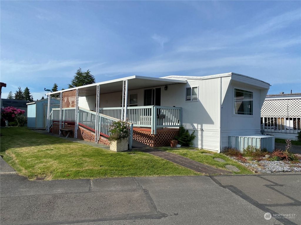 Photo of 3220 S 183rd Pl, SeaTac, WA 98188 (MLS # 2238380)