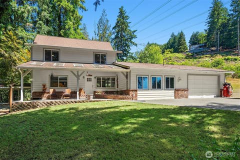 Photo of 16530 237th Avenue SE, Issaquah, WA 98027 (MLS # 2567349)