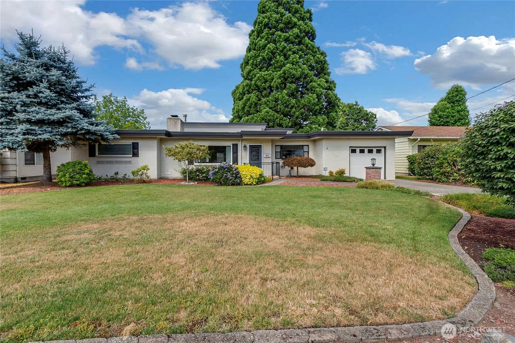 Photo of 415 R Street NE, Auburn, WA 98002 (MLS # 2561782)