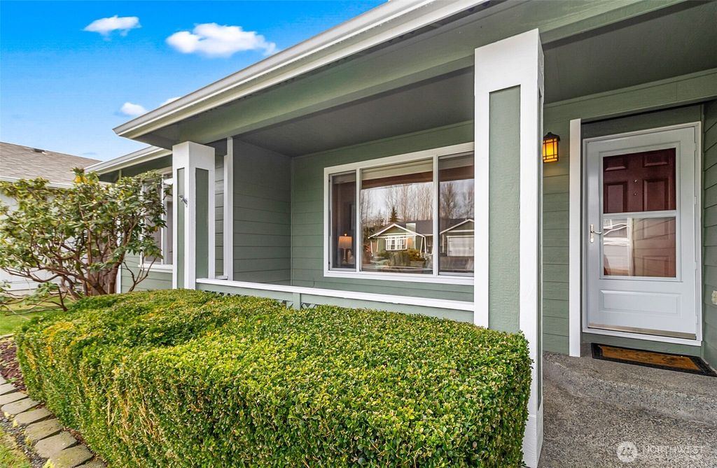 Photo of 706 Saratoga Street, Granite Falls, WA 98252 (MLS # 2338363)