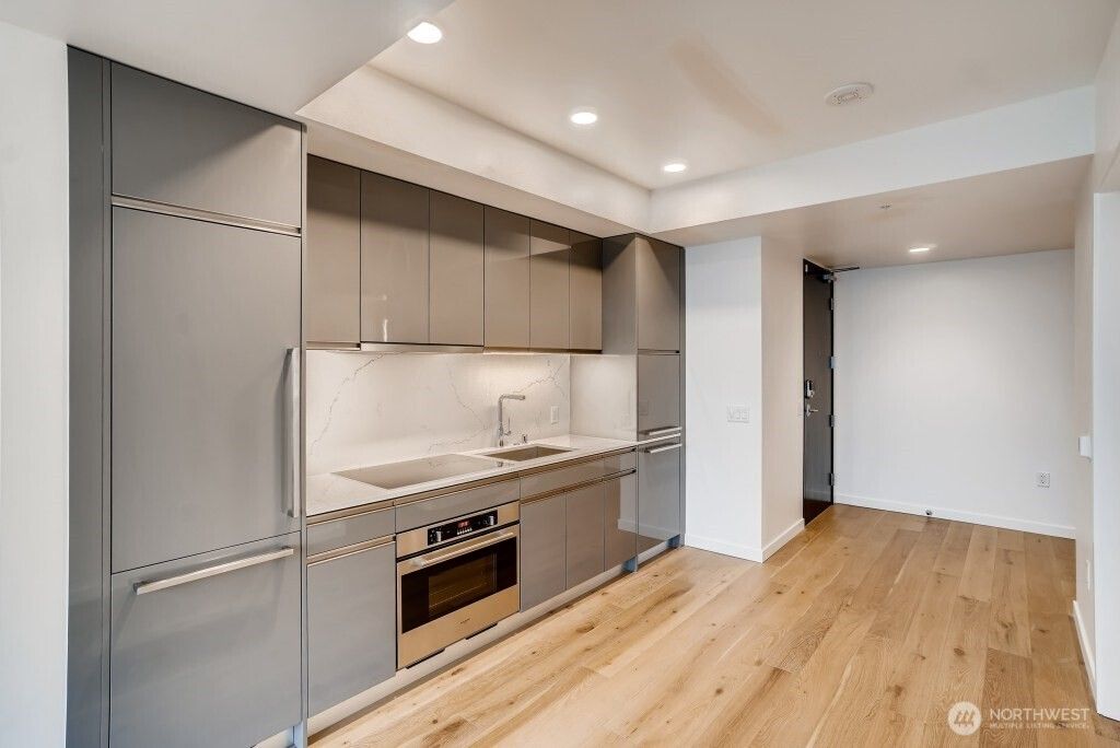 Photo of 1808 Minor Avenue #3107, Seattle, WA 98101 (MLS # 2517432)