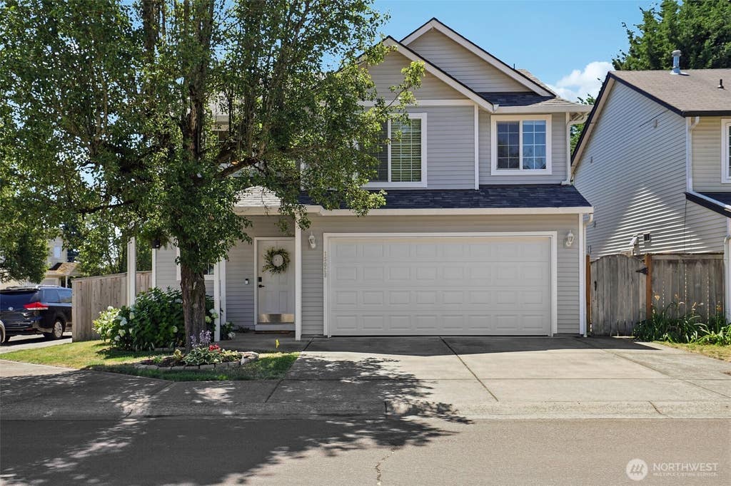 Photo of 15029 NE 69th Street, Vancouver, WA 98682 (MLS # 2557951)