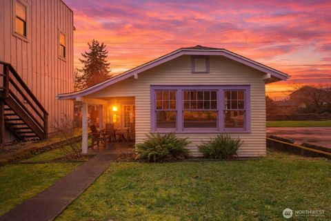 Photo of 121 Van Scoyoc Avenue SW, Orting, WA 98360 (MLS # 2464727)