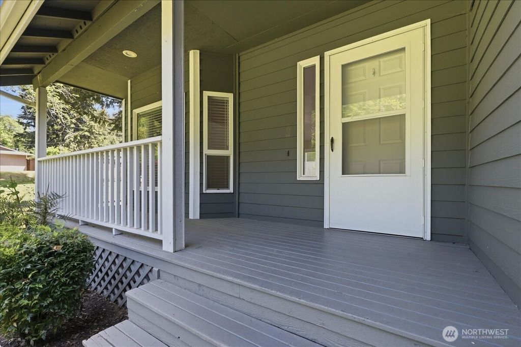 Photo of 6813 81st Avenue NW, Gig Harbor, WA 98335 (MLS # 2520817)