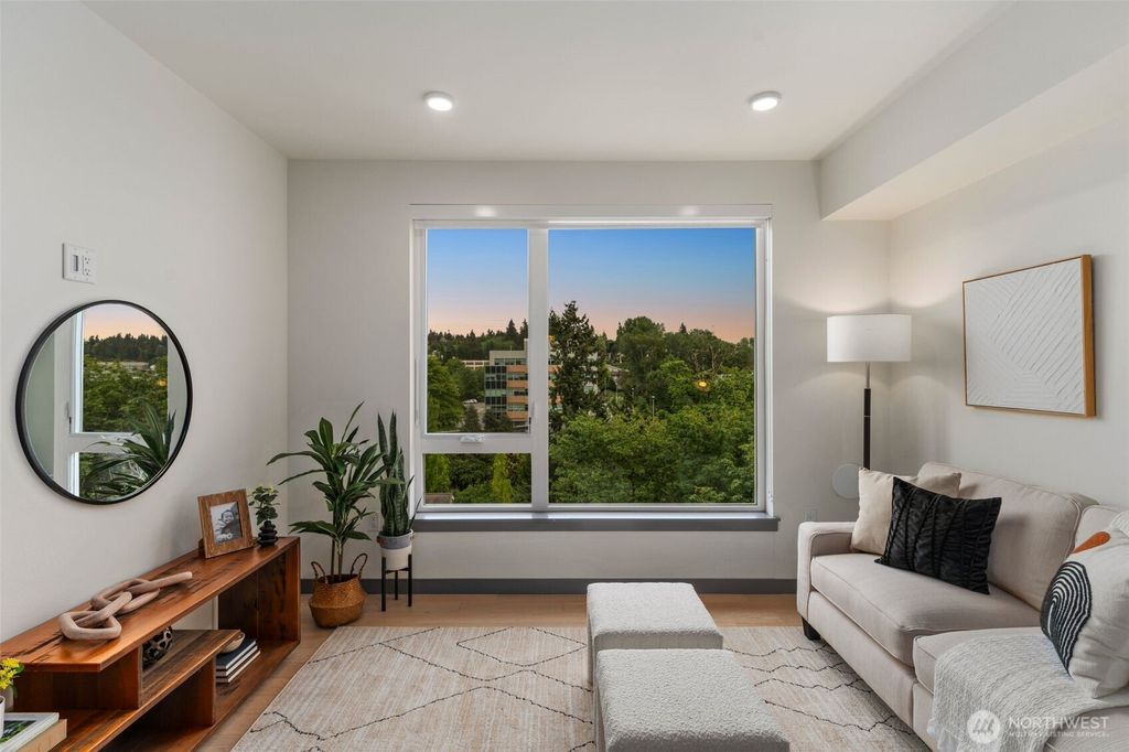 Photo of 11903 NE 128th St St #612, Kirkland, WA 98034 (MLS # 2396832)