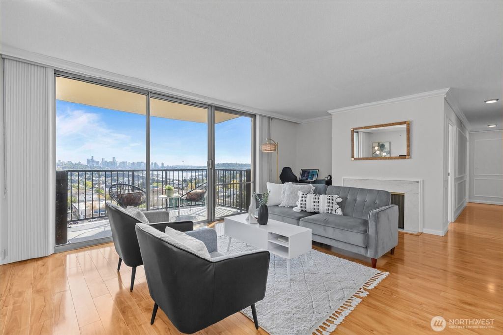Photo of 4540 8th Avenue NE #1106, Seattle, WA 98105 (MLS # 2372366)