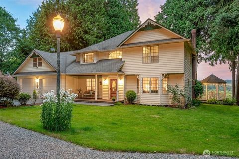 Photo of 32501 NW Eagle Crest Drive, Ridgefield, WA 98642 (MLS # 2365445)
