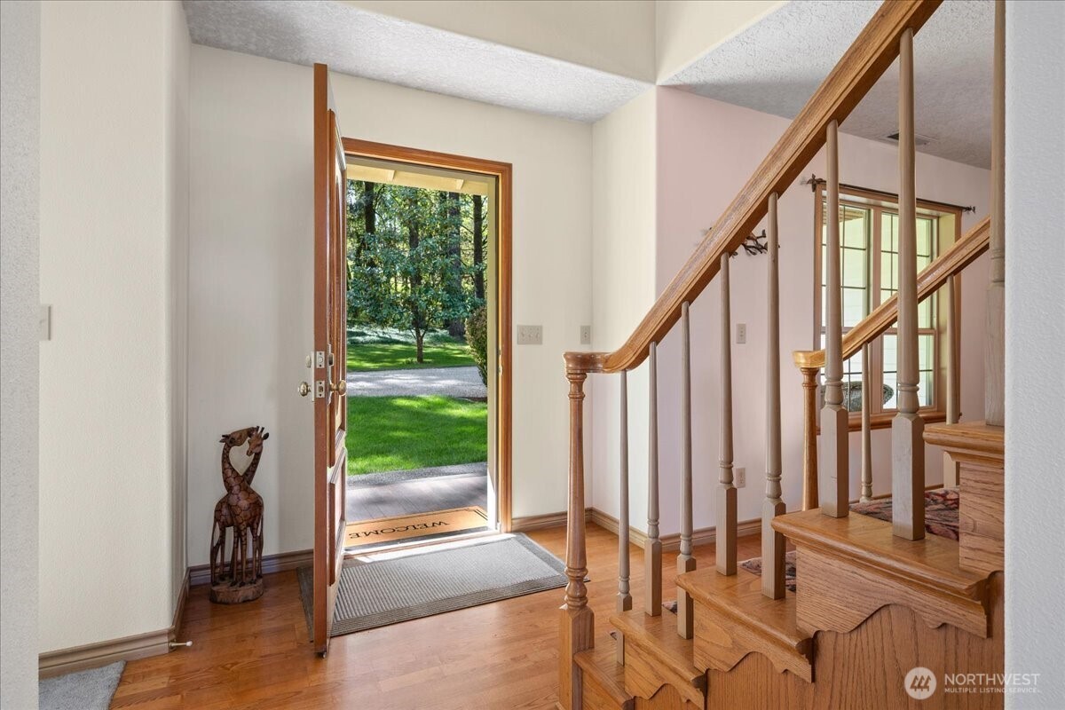 32501 NW Eagle Crest Drive