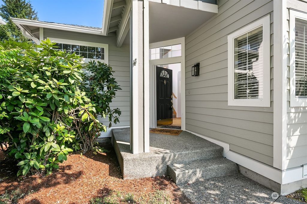 Photo of 4732 NE 19th Street, Renton, WA 98059 (MLS # 2154533)