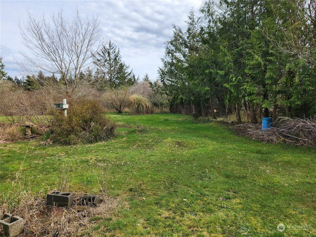 listing image 9366405816162044209
