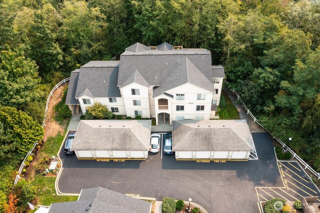 Photo of 723 114th Street SW #Y-203, Everett, WA 98204 (MLS # 2458432)