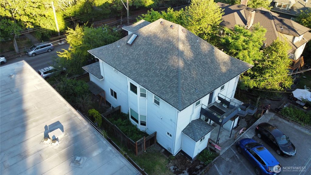 Photo of 815 15th Avenue E, Seattle, WA 98112 (MLS # 2369963)