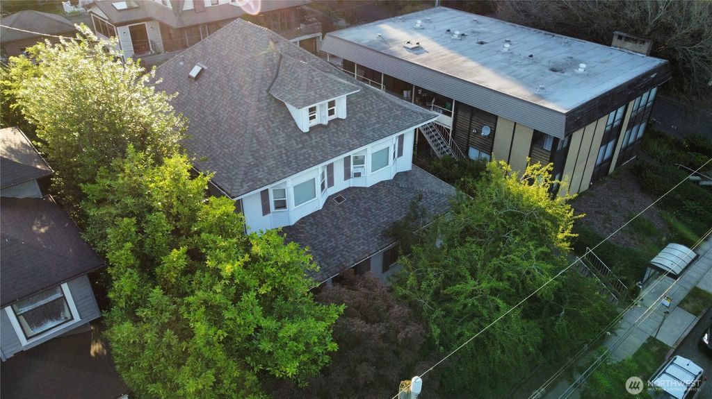 Photo of 815 15th Avenue E, Seattle, WA 98112 (MLS # 2369963)