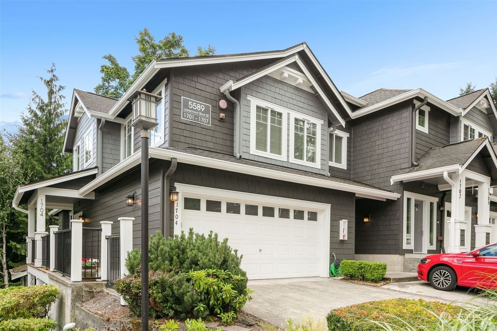 Photo of 5589 Lakemont Boulevard SE #1704, Bellevue, WA 98006 (MLS # 2140973)