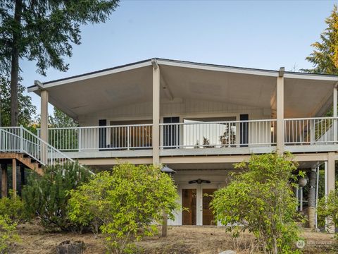 A home in Bremerton