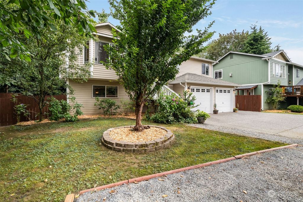 Photo of 9414 55th Drive NE, Marysville, WA 98270 (MLS # 2275093)