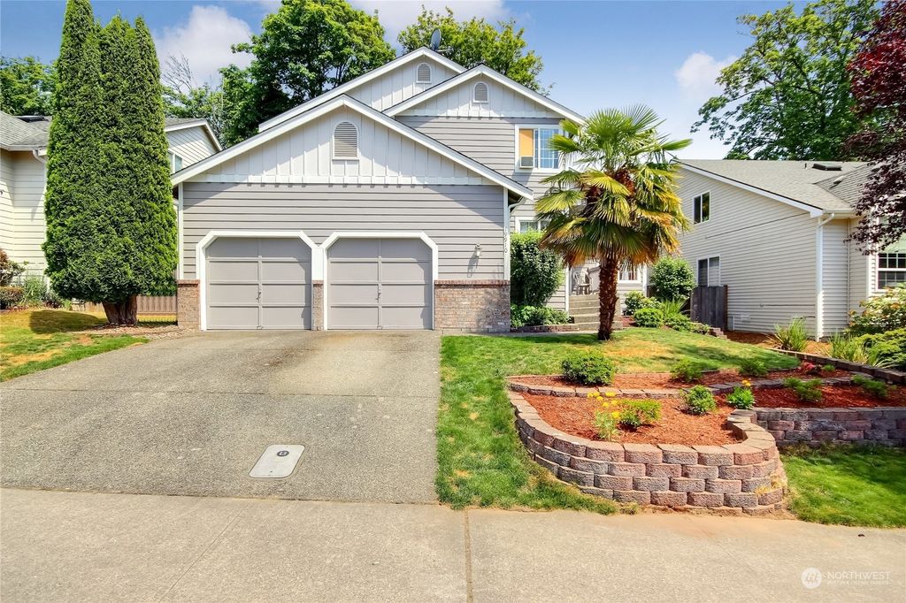 Photo of 19910 142nd Place SE, Renton, WA 98058 (MLS # 2070505)