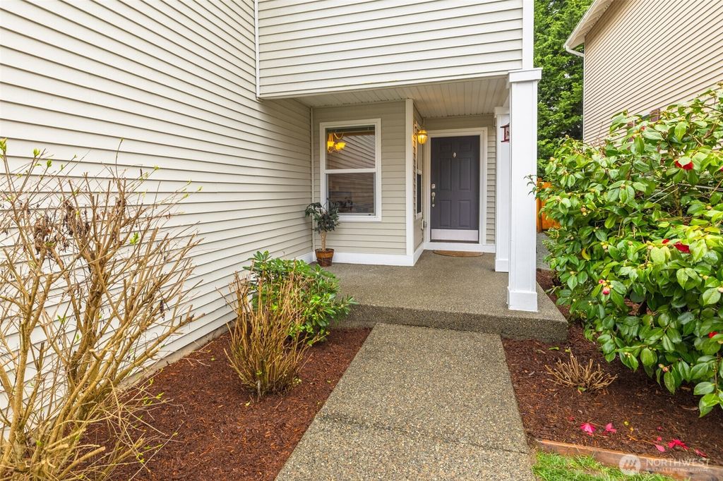 Photo of 12821 SE 225th Court, Kent, WA 98038 (MLS # 2494295)