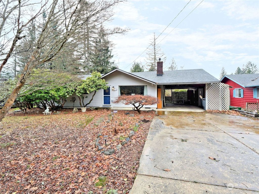 Photo of 415 Thrasher Avenue NE, North Bend, WA 98045 (MLS # 2198837)