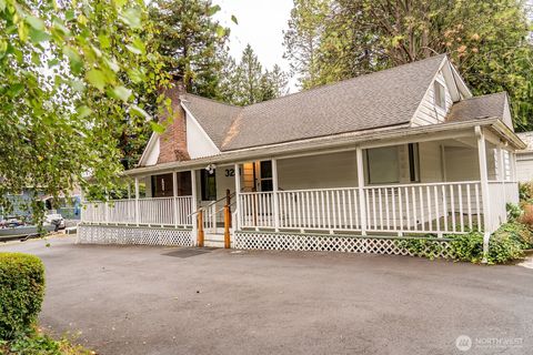 Photo of 3231 Virginia Way, Longview, WA 98632 (MLS # 2417018)
