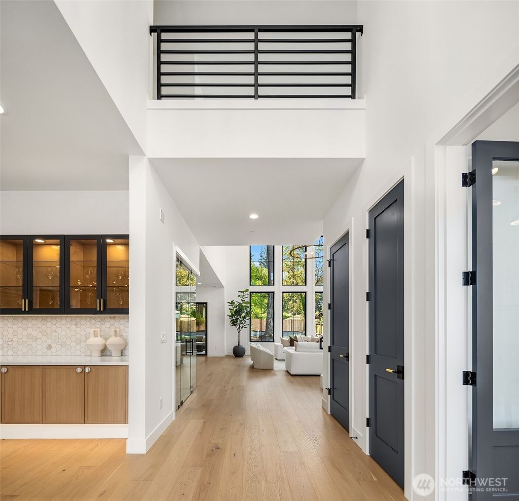 Photo of 3915 153rd Avenue SE, Bellevue, WA 98006 (MLS # 2368981)