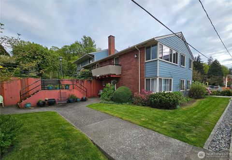 Photo of 901 N Forest Street #109, Bellingham, WA 98225 (MLS # 2398123)