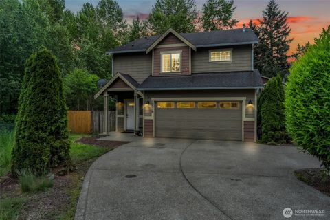 Photo of 19319 87th Avenue Ct E, Graham, WA 98338 (MLS # 2526613)