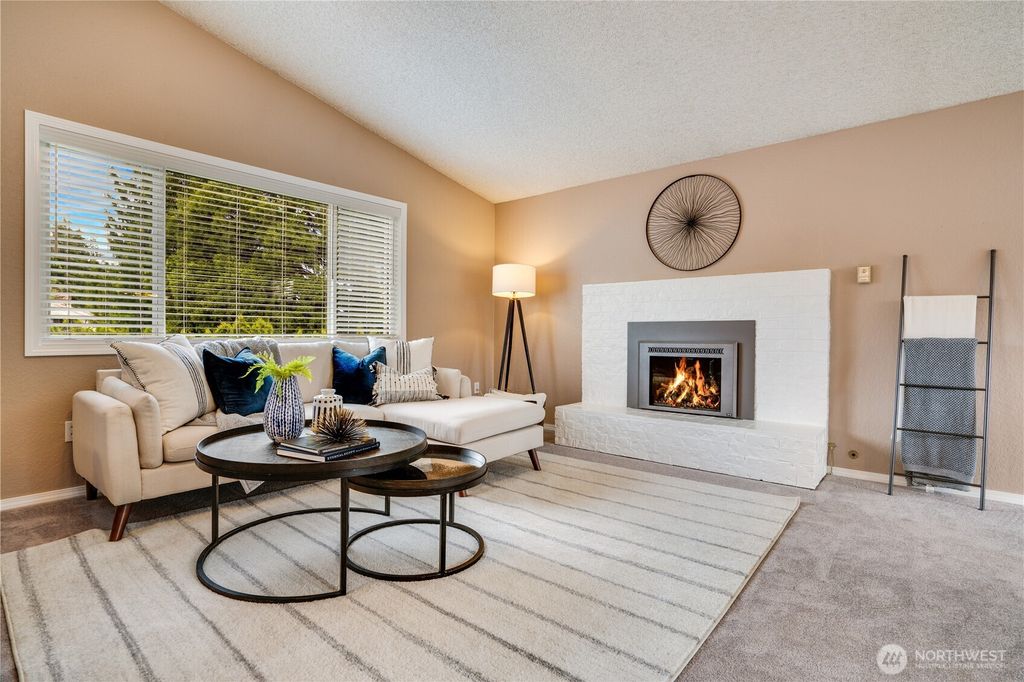 Photo of 33242 37th Avenue SW, Federal Way, WA 98023 (MLS # 2378904)