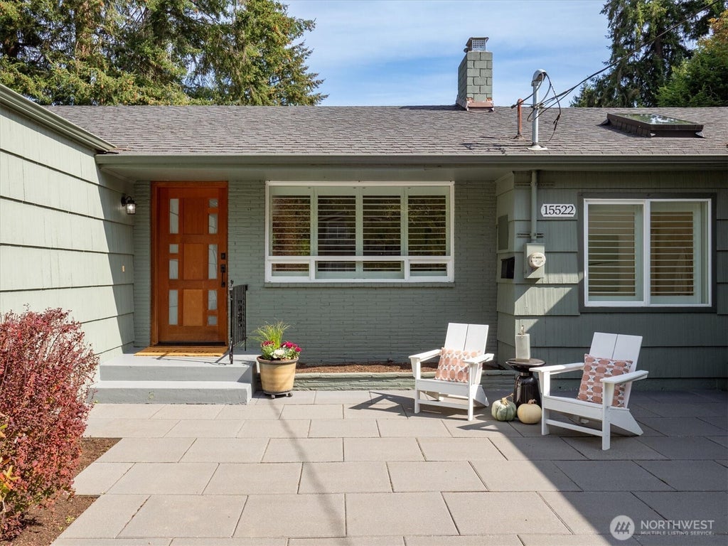 Photo of 15522 1st Avenue NW, Shoreline, WA 98177 (MLS # 2585747)