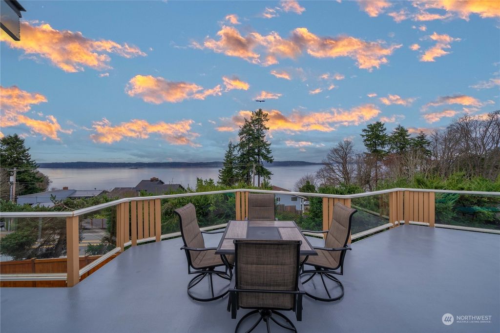 Photo of 30808 36th Court SW, Federal Way, WA 98023 (MLS # 2199404)