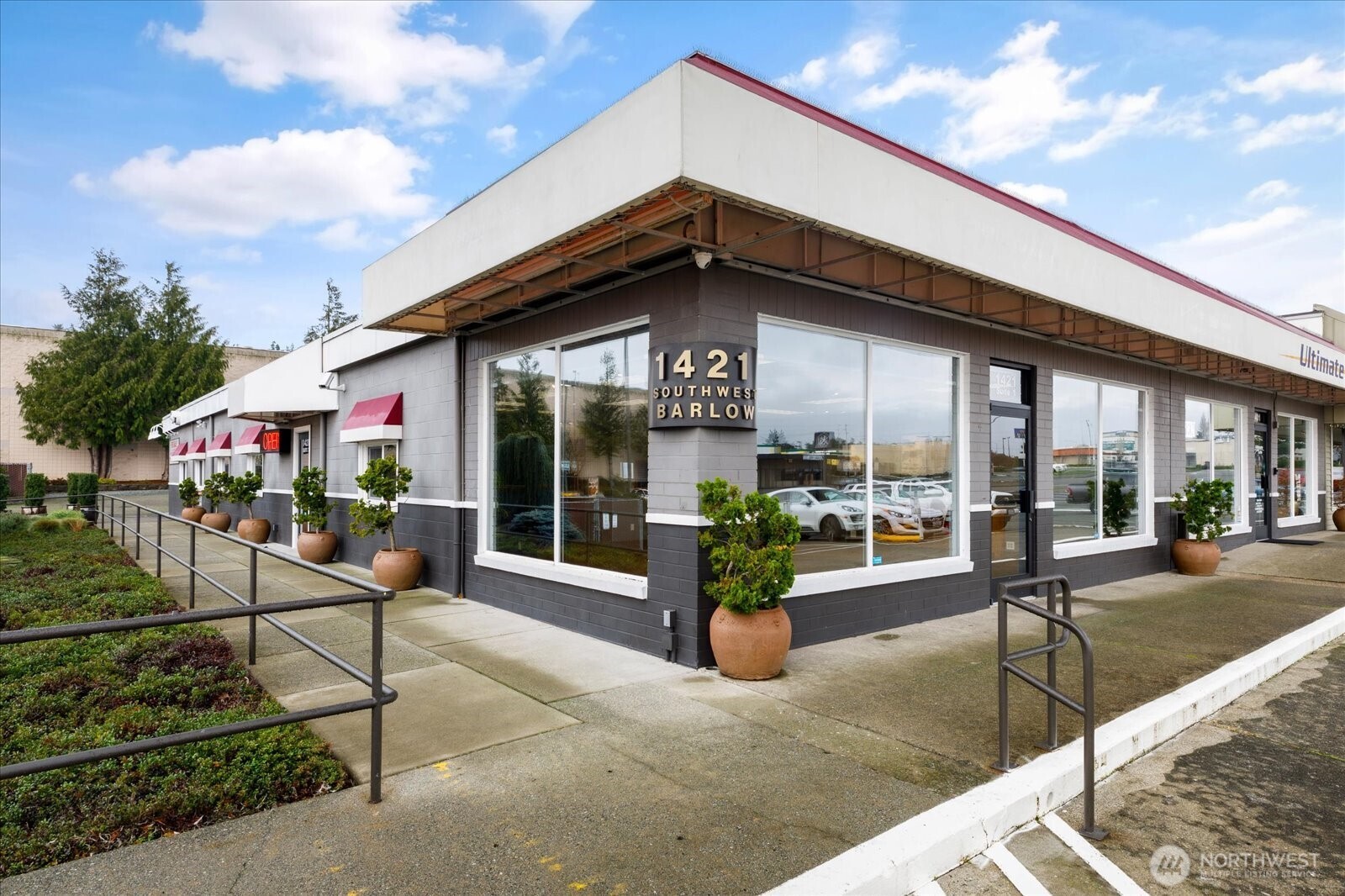 1421 SW Barlow Street