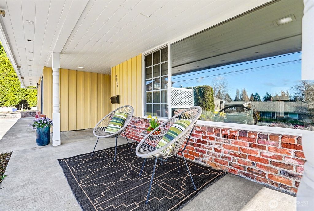 Photo of 8900 2nd Avenue NE, Seattle, WA 98115 (MLS # 2485516)