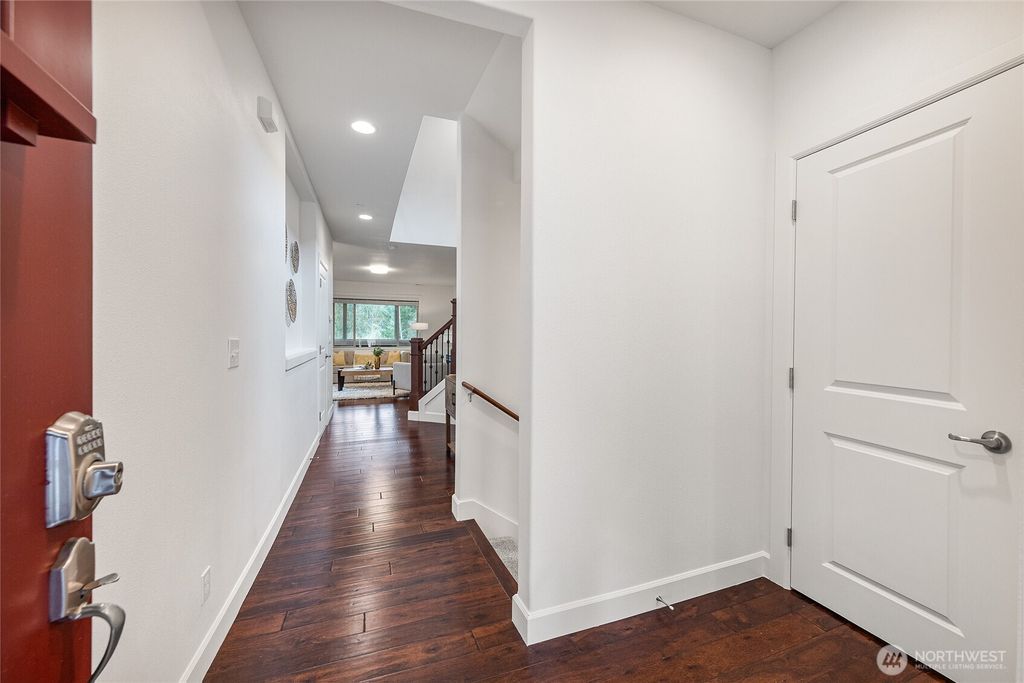 Photo of 20017 94th Avenue NE, Bothell, WA 98011 (MLS # 2498317)