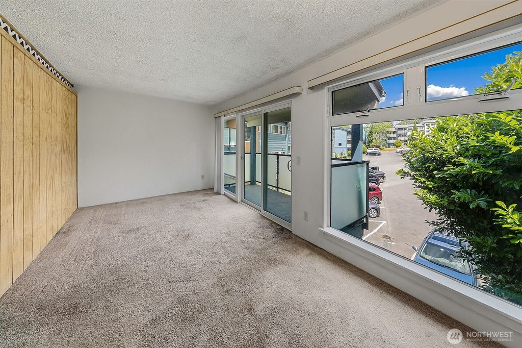 Photo of 15142 65th Avenue S #318, Tukwila, WA 98188 (MLS # 2542653)