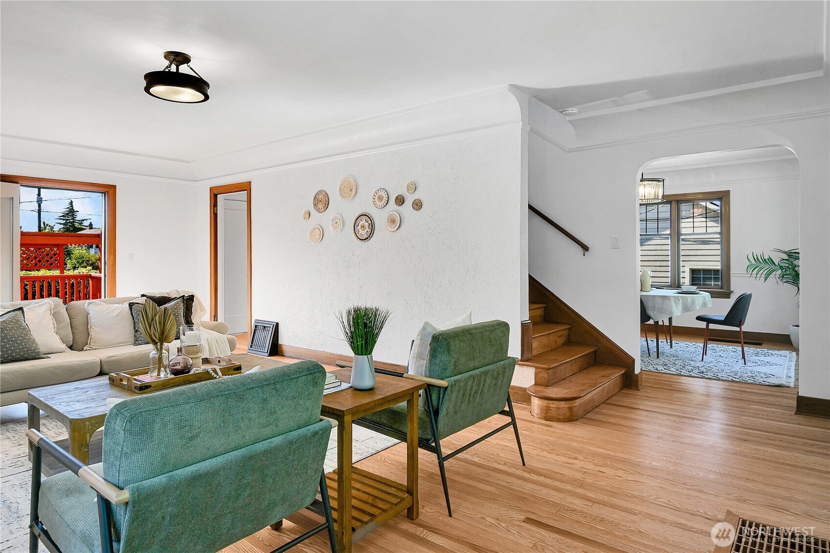 107 W Blaine