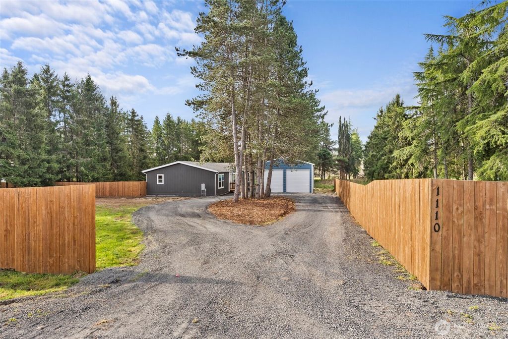 Photo of 1110 Koontz Road, Chehalis, WA 98532 (MLS # 2506200)