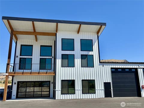 Photo of 73 E Shop Avenue #B5, Chelan, WA 98816 (MLS # 2512738)