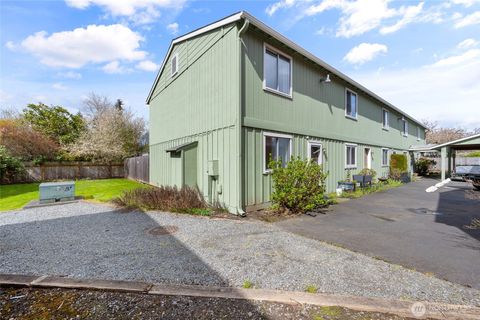 10324 15th Avenue Ct E Tacoma WA 98445