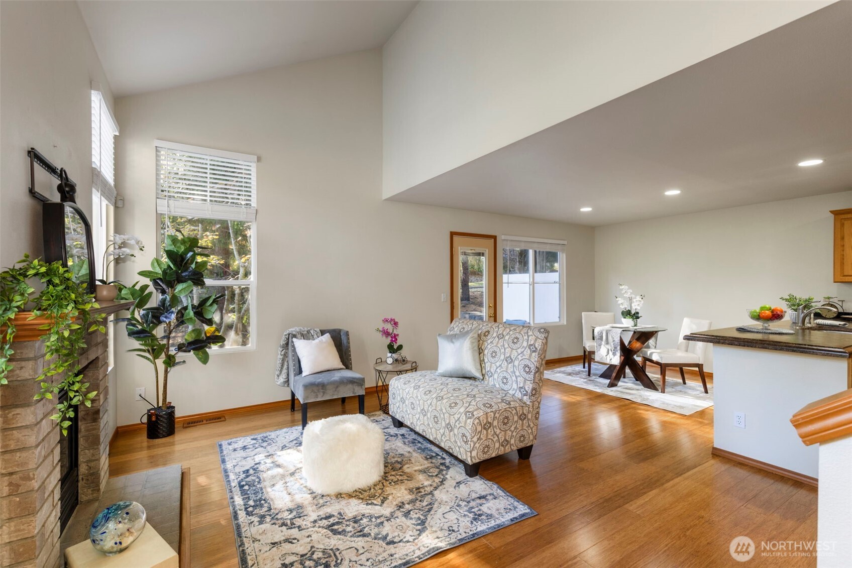 1135 NW Windy Beach Lane