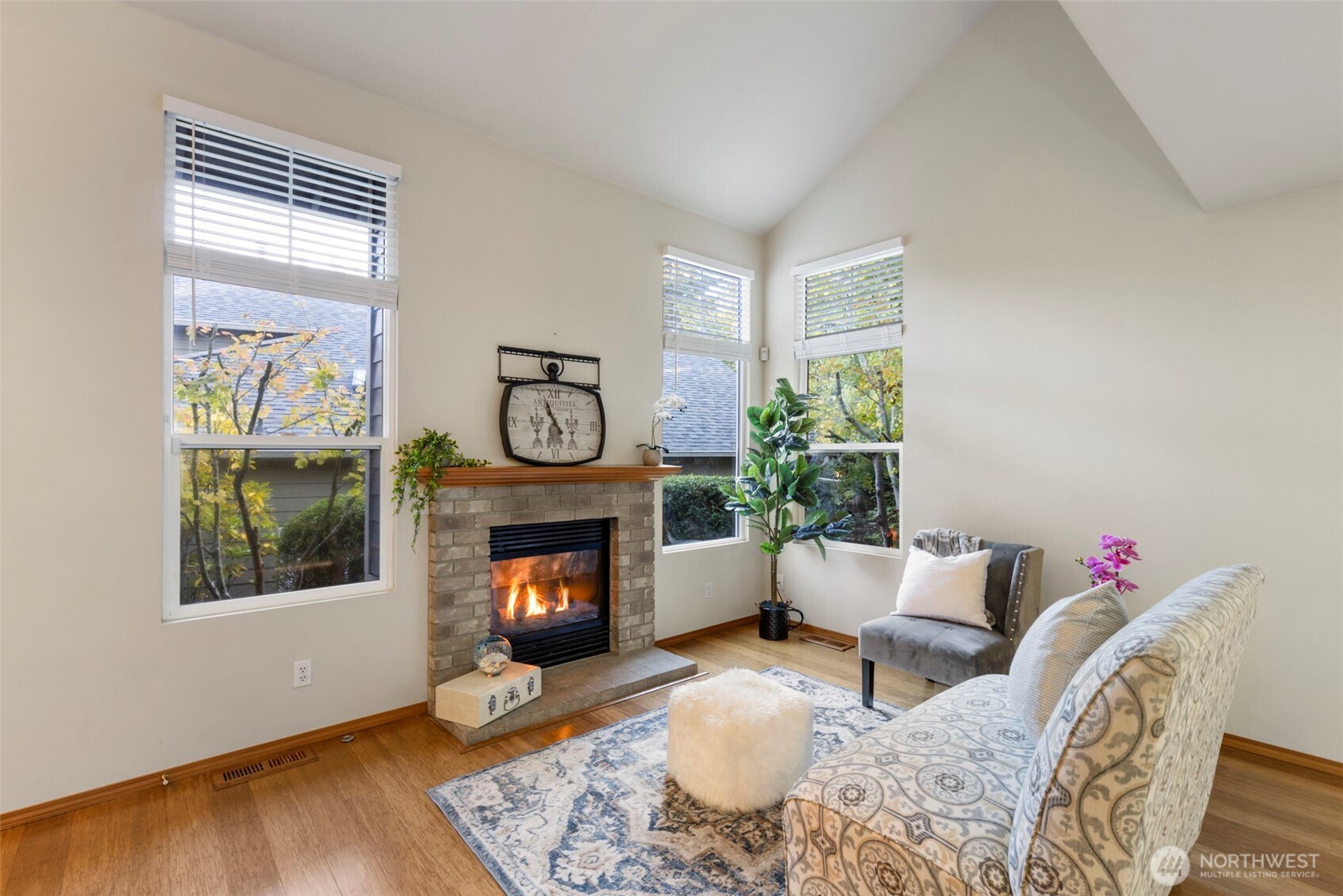 1135 NW Windy Beach Lane