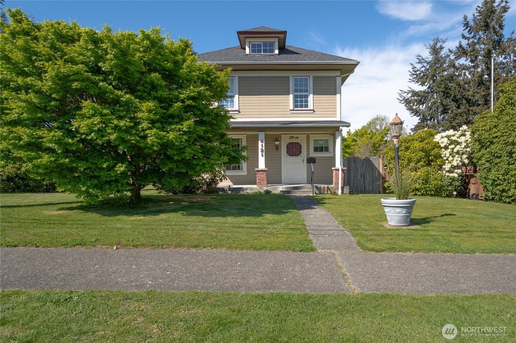 Photo of 4121 N 18th Street, Tacoma, WA 98406 (MLS # 2514025)