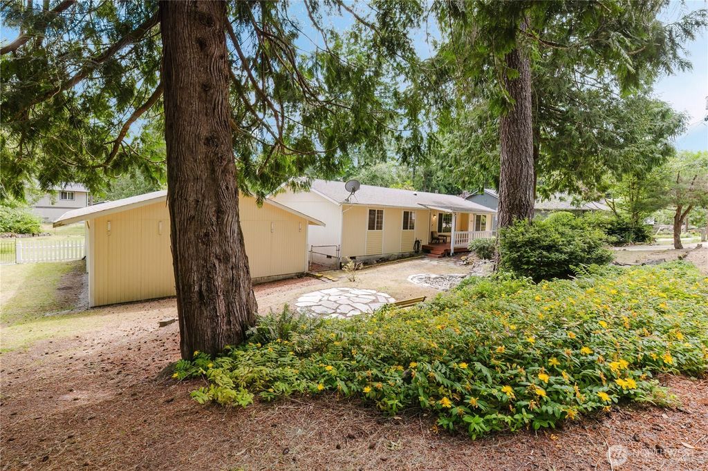 Photo of 4014 Silver Lane NW, Bremerton, WA 98312 (MLS # 2544122)